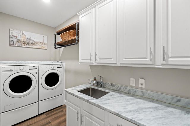 1101 LEIGH MILL RD, Great Falls, VA 22066