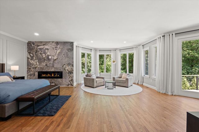 1101 LEIGH MILL RD, Great Falls, VA 22066