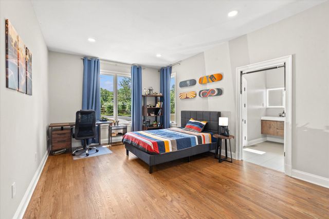 1101 LEIGH MILL RD, Great Falls, VA 22066