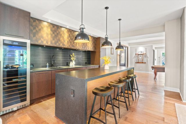 1101 LEIGH MILL RD, Great Falls, VA 22066