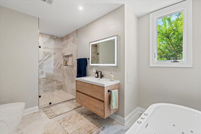 1101 LEIGH MILL RD, Great Falls, VA 22066