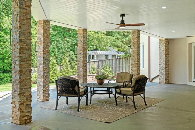 1101 LEIGH MILL RD, Great Falls, VA 22066