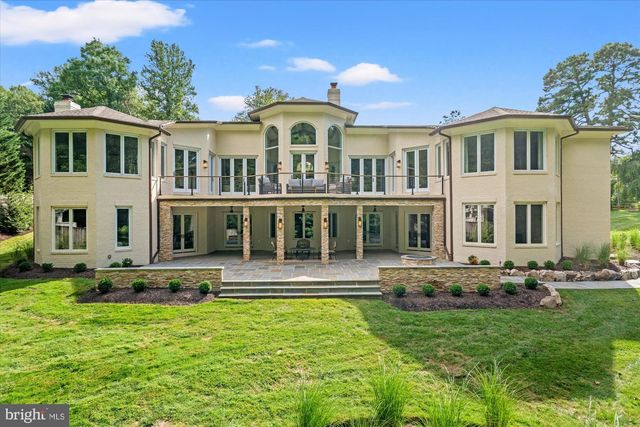 1101 LEIGH MILL RD, Great Falls, VA 22066