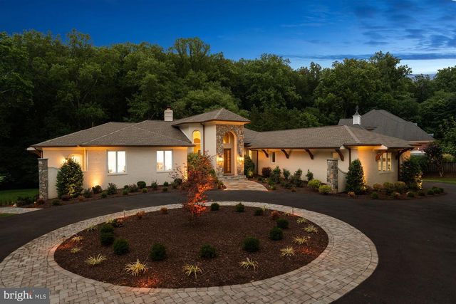 1101 LEIGH MILL RD, Great Falls, VA 22066