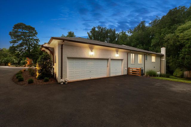 1101 LEIGH MILL RD, Great Falls, VA 22066