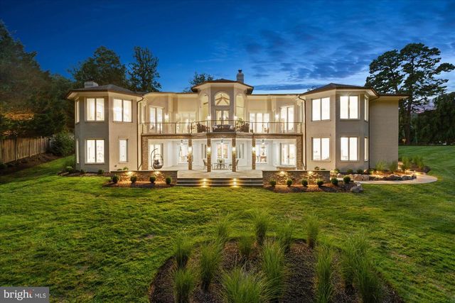 1101 LEIGH MILL RD, Great Falls, VA 22066