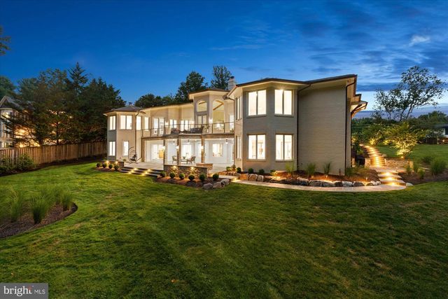 1101 LEIGH MILL RD, Great Falls, VA 22066