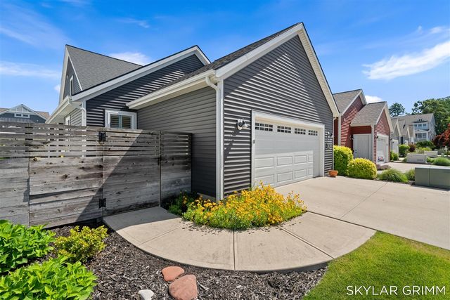 408 W Staples Drive, Whitehall, MI 49461
