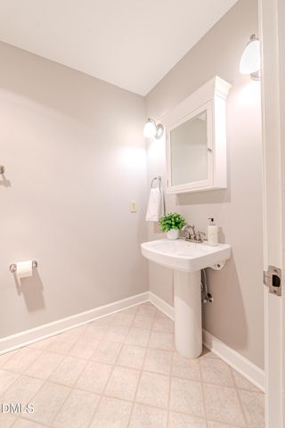 8844 Woodyhill Road, Raleigh, NC 27613
