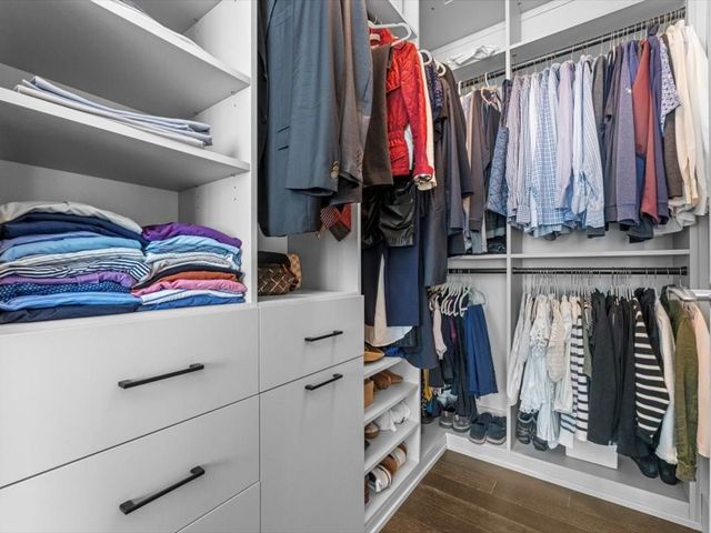 22 Liberty Drive 12G, Boston, MA 02210