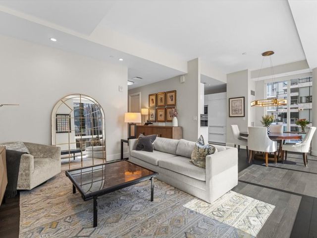 22 Liberty Drive 12G, Boston, MA 02210