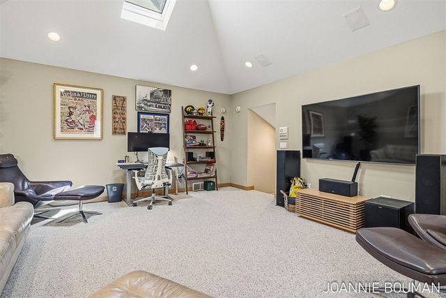 792 Pine Bay Avenue, Holland, MI 49424