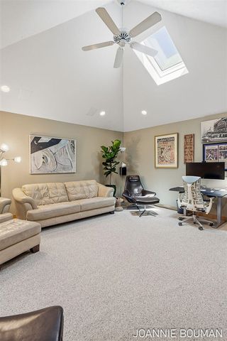 792 Pine Bay Avenue, Holland, MI 49424