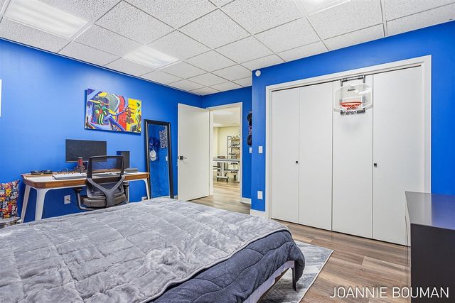 792 Pine Bay Avenue, Holland, MI 49424