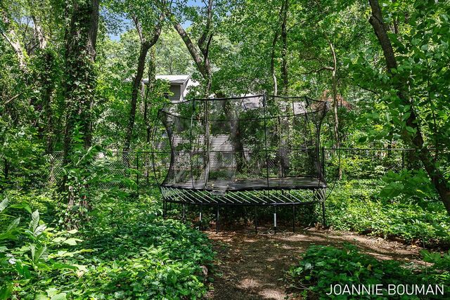 792 Pine Bay Avenue, Holland, MI 49424