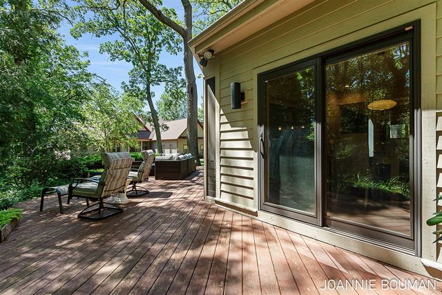 792 Pine Bay Avenue, Holland, MI 49424
