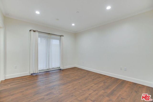 918 S Wooster Street 1, Los Angeles, CA 90035