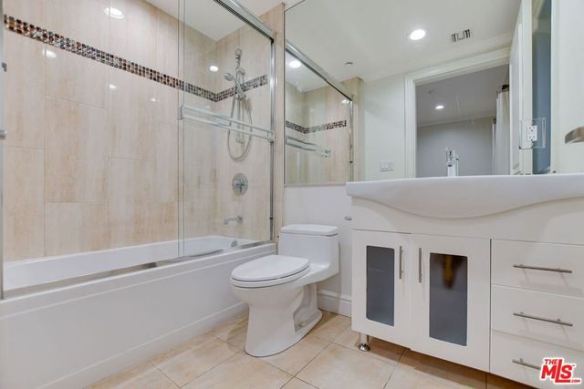 918 S Wooster Street 1, Los Angeles, CA 90035