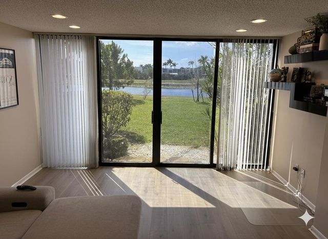4278 Deste Court 107, Lake Worth, FL 33467
