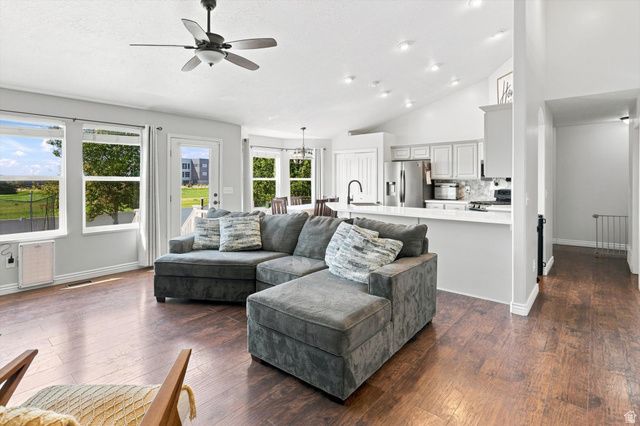 4349 W 625 S, West Point, UT 84015