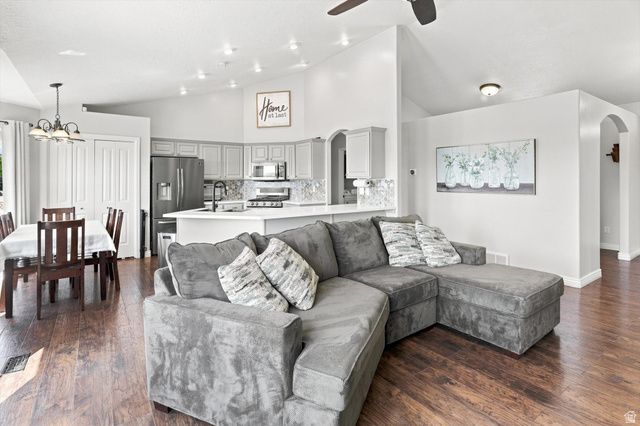 4349 W 625 S, West Point, UT 84015
