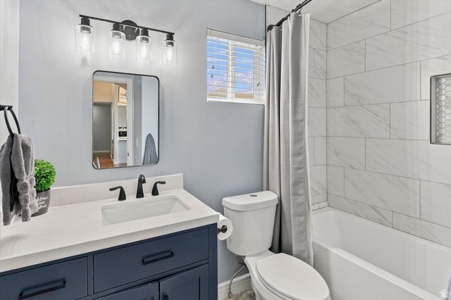 4349 W 625 S, West Point, UT 84015