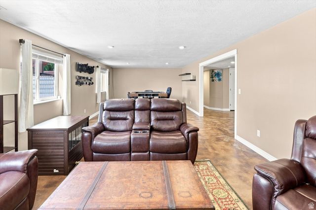 4349 W 625 S, West Point, UT 84015
