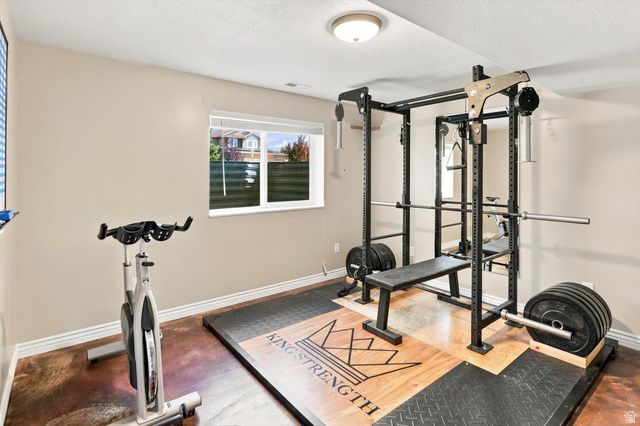 4349 W 625 S, West Point, UT 84015