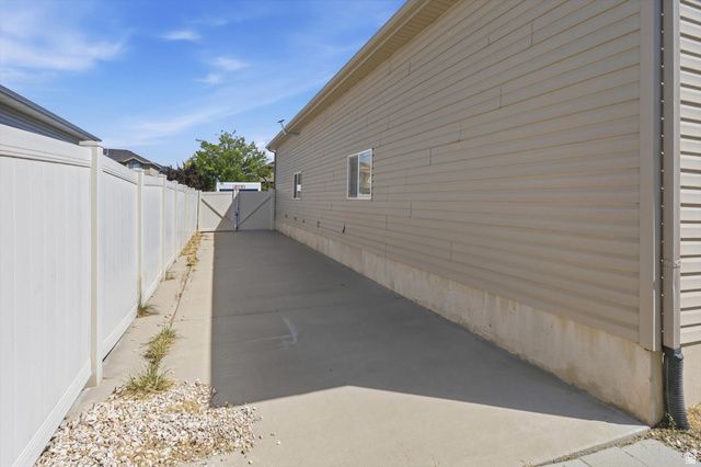 4349 W 625 S, West Point, UT 84015
