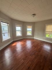 25 Columbia St 3, Worcester, MA 01604