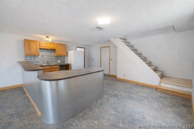 4268 Chickasaw, Kingston, OK 73439