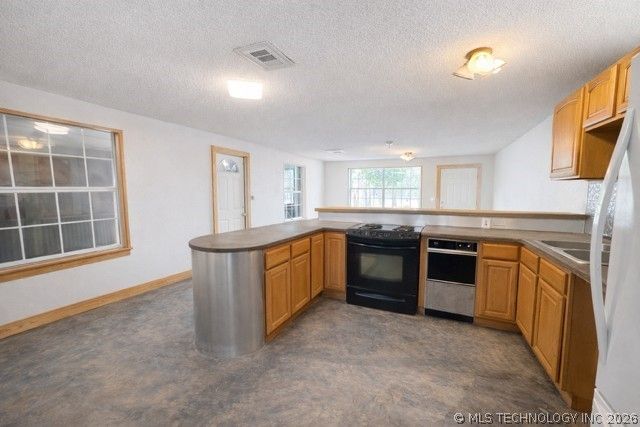 4268 Chickasaw, Kingston, OK 73439