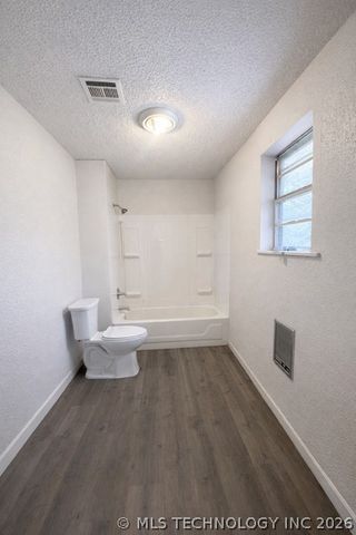 4268 Chickasaw, Kingston, OK 73439