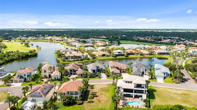 10 HAMMOCK BEACH CIRCLE S, Palm Coast, FL 32137