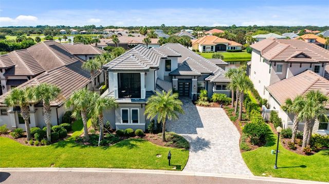 10 HAMMOCK BEACH CIRCLE S, Palm Coast, FL 32137