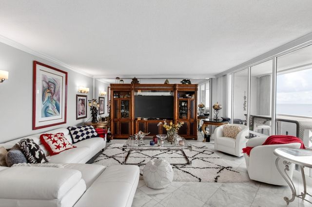 1200 S Ocean Boulevard 17c, Boca Raton, FL 33432