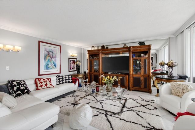 1200 S Ocean Boulevard 17c, Boca Raton, FL 33432