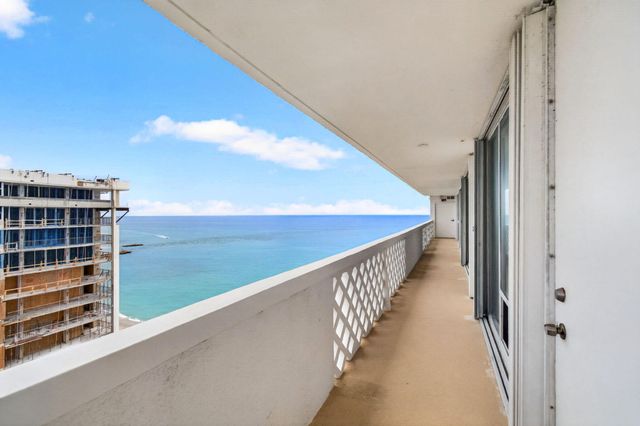 1200 S Ocean Boulevard 17c, Boca Raton, FL 33432