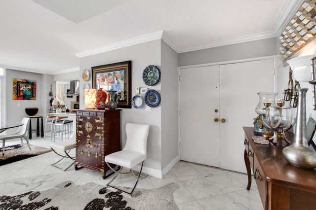 1200 S Ocean Boulevard 17c, Boca Raton, FL 33432