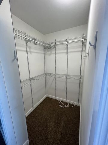 910 W Alleghany Drive 2A, Arlington Heights, IL 60004