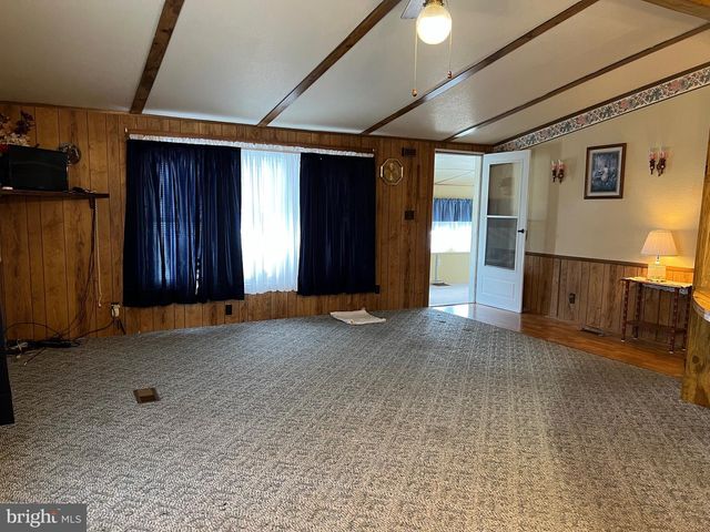 3272 BUCHANAN TRL W, Greencastle, PA 17225