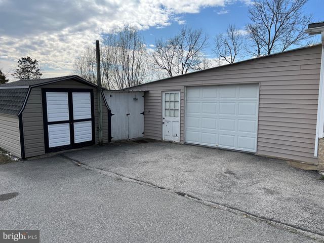 3272 BUCHANAN TRL W, Greencastle, PA 17225