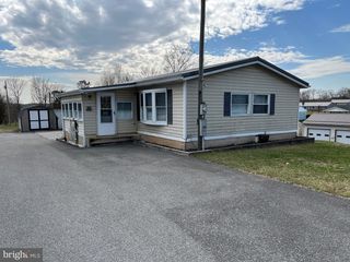 3272 BUCHANAN TRL W, Greencastle, PA 17225