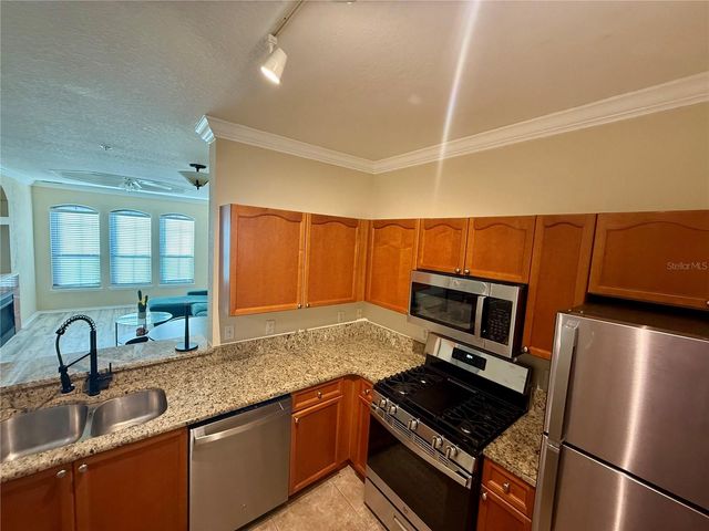 2738 VIA TIVOLI 232A, Clearwater, FL 33764
