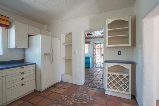 902 Edith Boulevard NE, Albuquerque, NM 87102