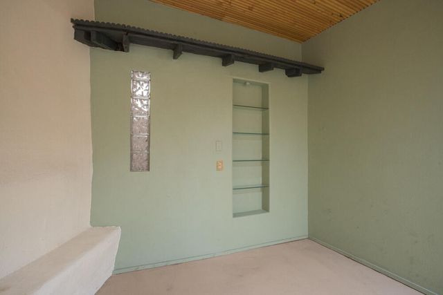 902 Edith Boulevard NE, Albuquerque, NM 87102