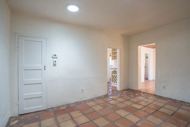 902 Edith Boulevard NE, Albuquerque, NM 87102