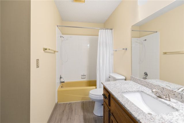 7 August Lane, Bella Vista, AR 72715