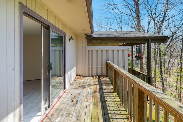 7 August Lane, Bella Vista, AR 72715
