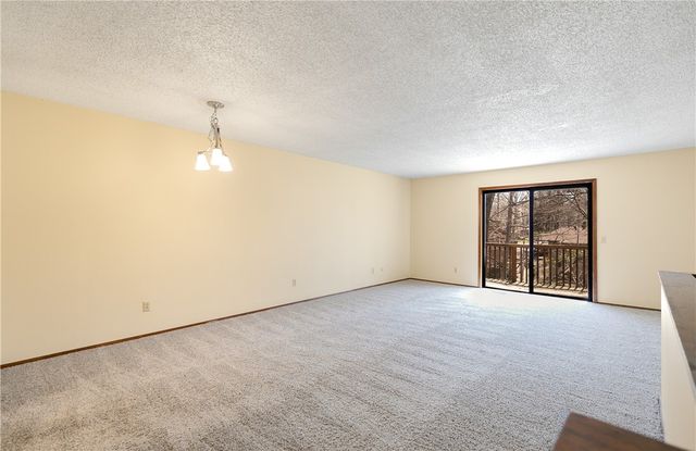 7 August Lane, Bella Vista, AR 72715